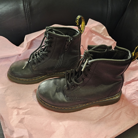 Dr. Martens Delaney Black Lace Up Side Zip Boot Kids Size 11 - Picture 3 of 9
